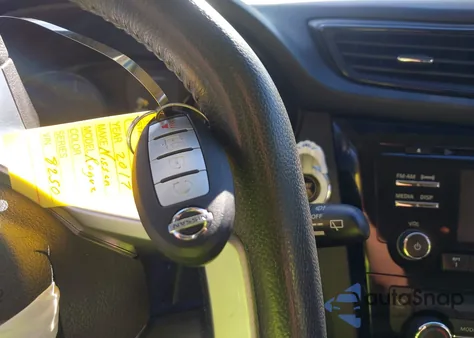 2017 Nissan Rogue Sv z USA, uszkodzony, nr VIN 5N1AT2MT6HC758250